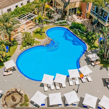 Готель La Reginella & 4*